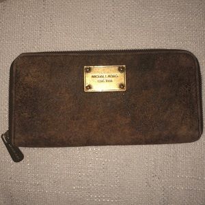 Michael Kors wallet
